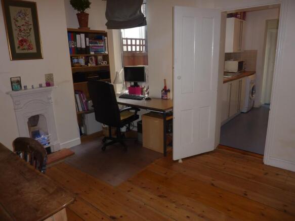 Photo 9