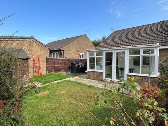 2 bed Semi-Detached Bungalow for sale Image 7