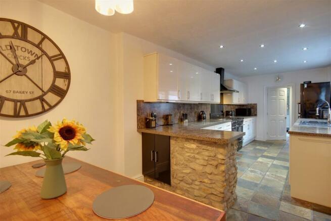 Dining Kitchen