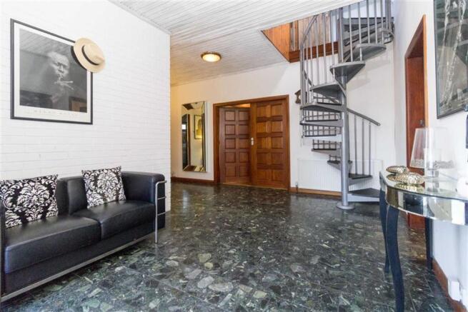 ENTRANCE HALL