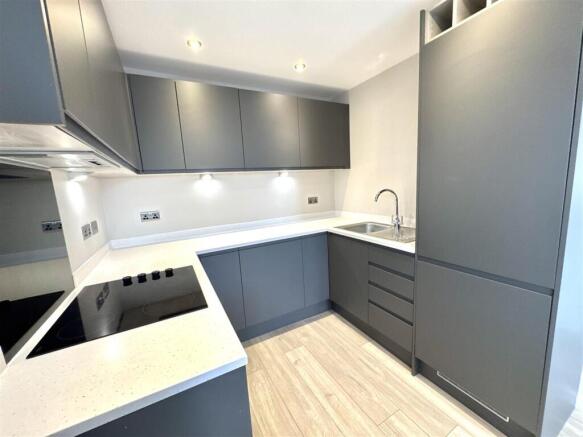 205 park - Kitchen 1.jpeg
