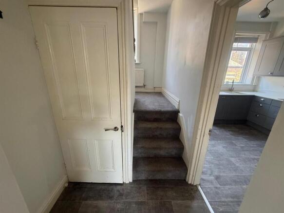 3 bed End of Terrace to rent Image 6