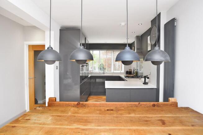 3 bed Terraced for sale Image 6