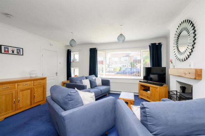 3 bed Semi-Detached for sale Image 7