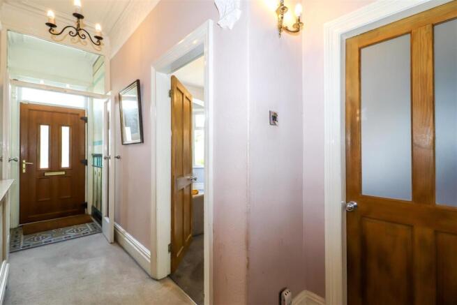 3 bed Terraced for sale Image 4