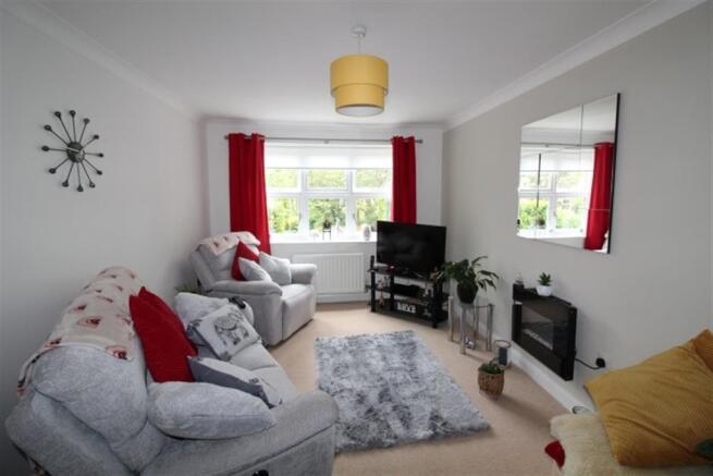 2 bed Flat to rent Image 7