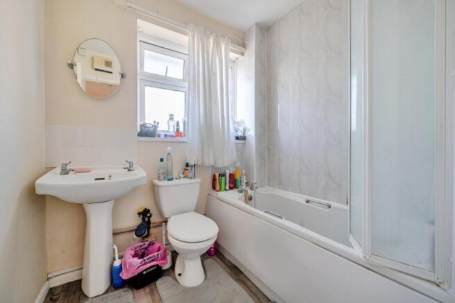 9 bed Flat for sale Image 9