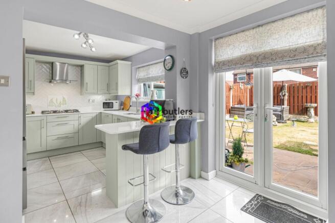 Kitchen / Breakfast Room