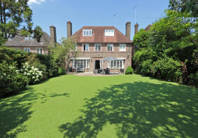 11 Deacons House, Deacons Rise, East Finchley, London N2 0BF