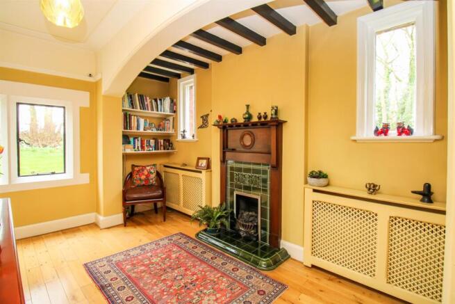 4 bed Detached for sale Image 6