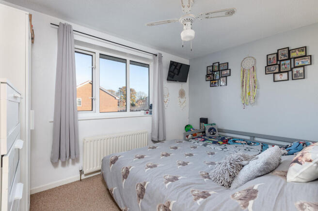 2 bed Semi-Detached to rent Image 6