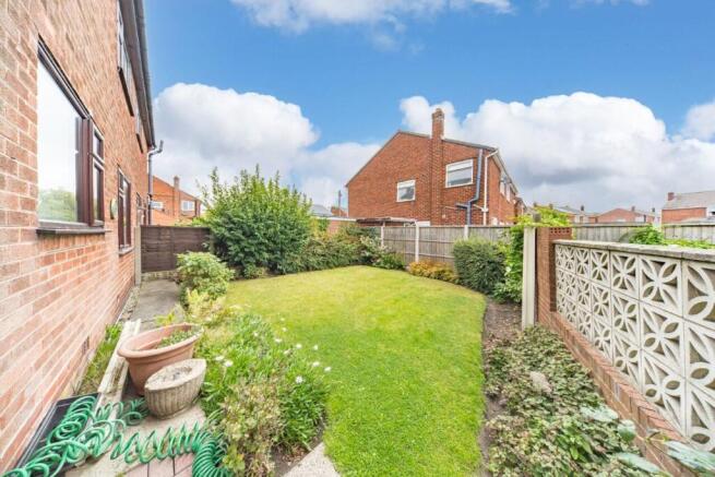 107 Old Lane garden.jpg