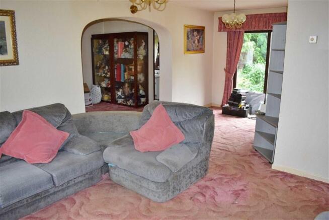 Lounge reverse