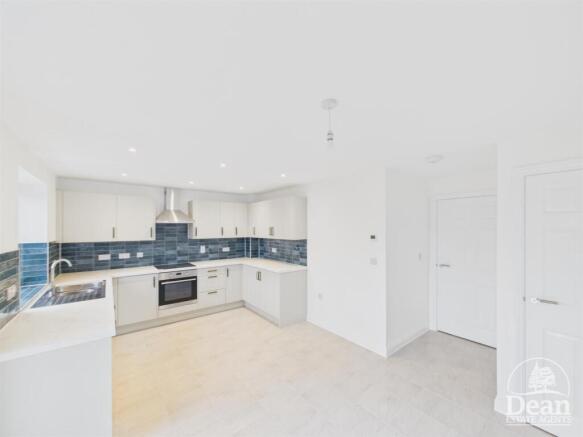 The Padworth, Old Dairy Way, Netherend, Lydney photo 4