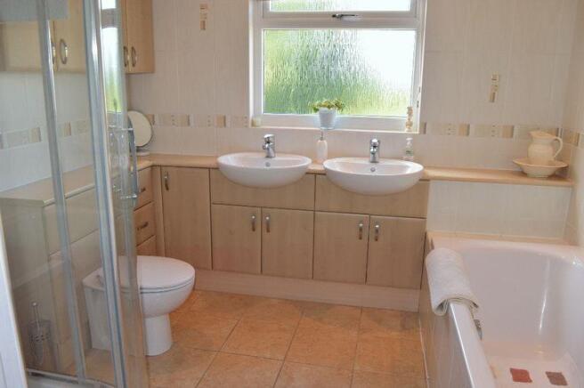 PRINCIPAL BATH...