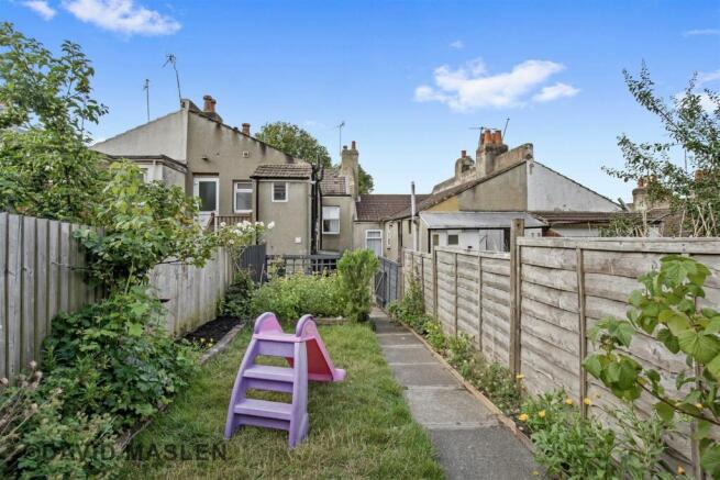 Rear Garden (6).jpg