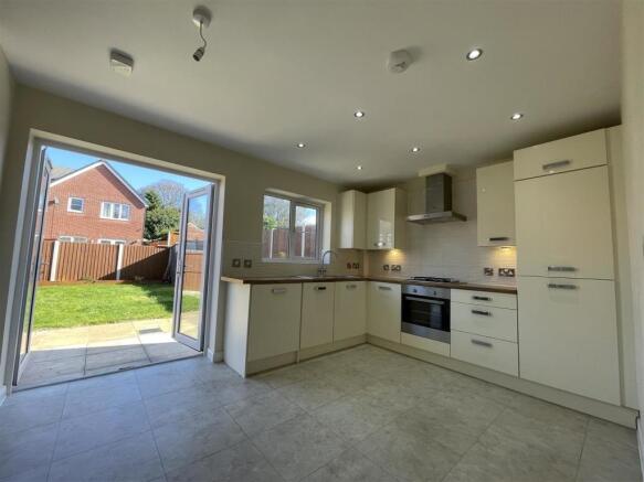 Kitchen/Dining Room