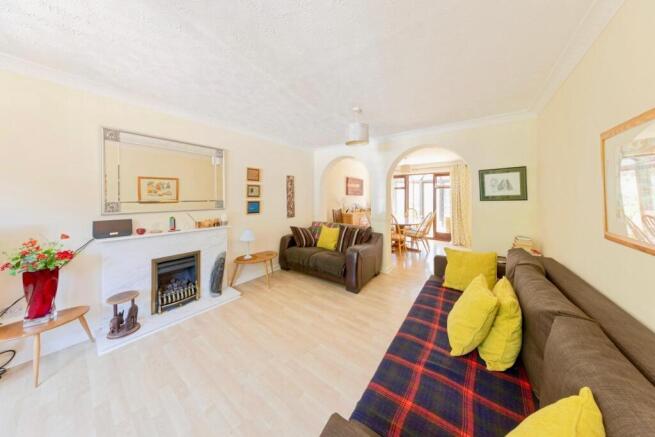 Lily's Property - Living 2.jpg