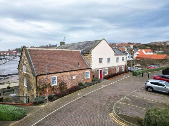 2 bed Apartment for sale Image 12