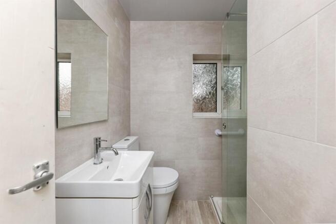 3 bed Terraced for sale Image 10