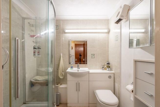 Shower Room.jpg
