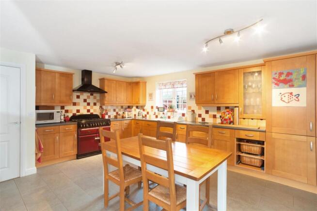Kitchen/Breakfast Room