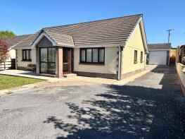2, Gerddi Mair, St Clears, Carmarthen SA33 4ET