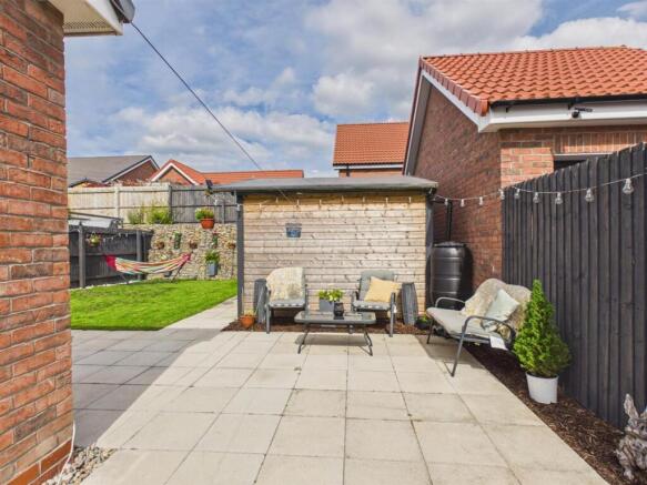 2 bed Semi-Detached Bungalow for sale Image 11