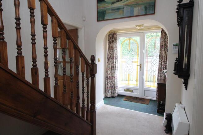 4 bed Detached for sale Image 8