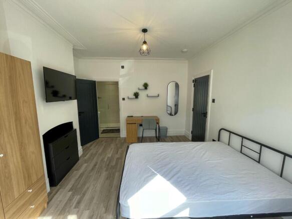Room 1 @ £850pcm