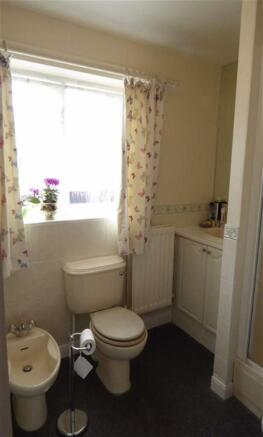 Bedroom 1 En Suite B