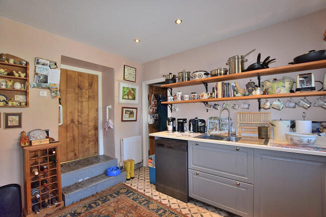 2 bed Cottage for sale Image 4