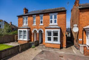 8, Hardwick Grove, Nottingham NG2 5HL