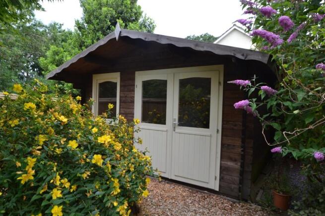 SUMMER HOUSE