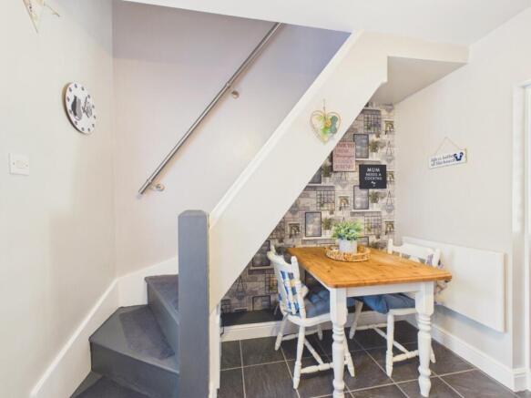 2 bed Terraced for sale Image 7