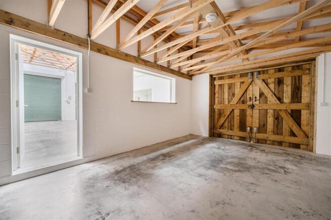 Barn Garage