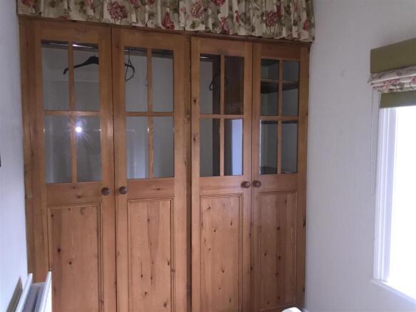 2 bed Terraced to rent Image 10