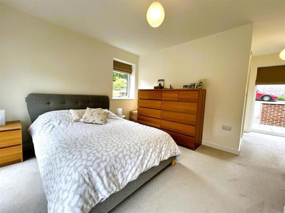 bed1.JPG