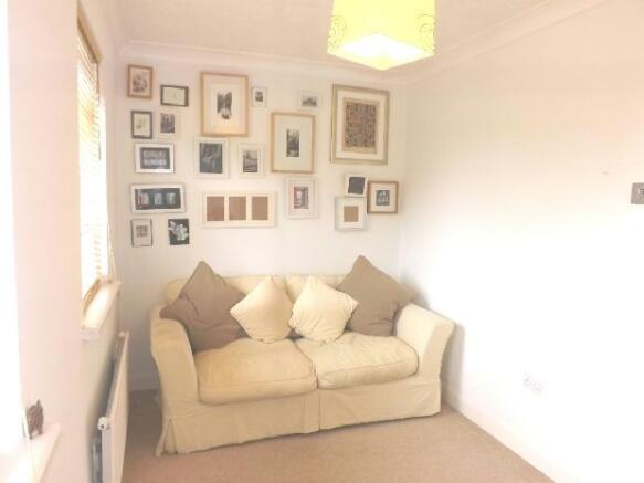 Bedroom 2 pic 2