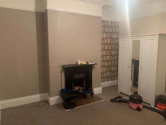 4 bed Terraced to rent Image 4