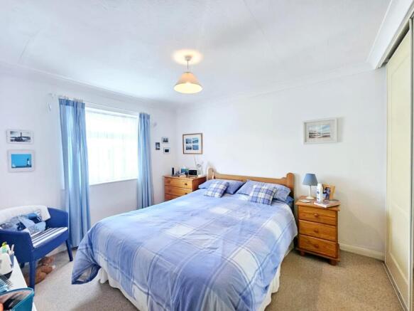2 bed Detached Bungalow for sale Image 7