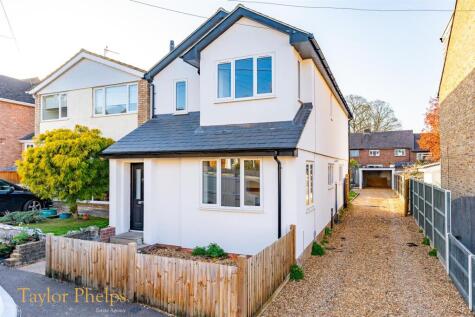 Post Wood Road, Southside Ware - Walk to Presdales