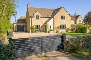 Crossways, 3/165 Coneygar Lodge To Welsh Way, Cirencester GL7 5SX