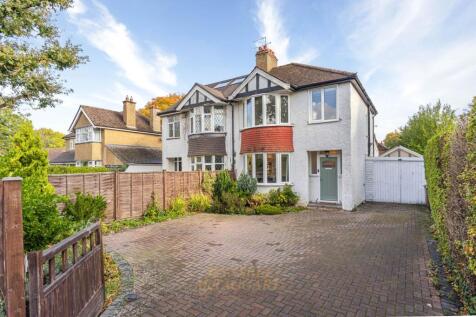 Balcombe Road, Horley, RH6