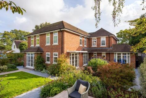 Barrs Avenue, New Milton, BH25