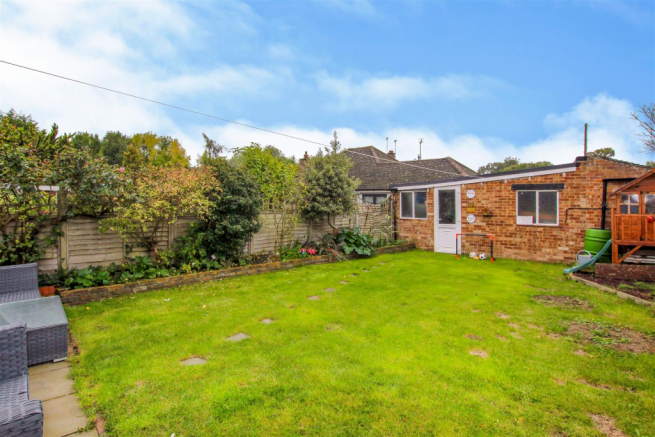 2 Fyfield Close 3.png