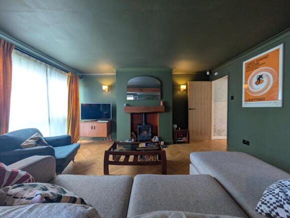 3 bed Detached for sale Image 6