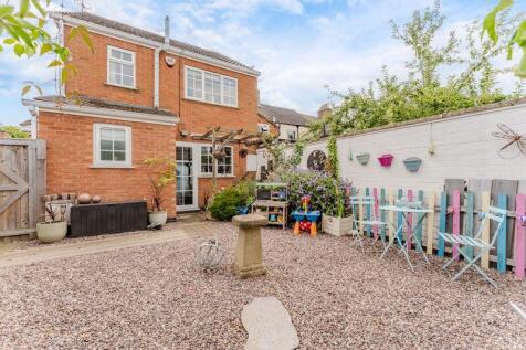 Thornborough Close, Little Bowden