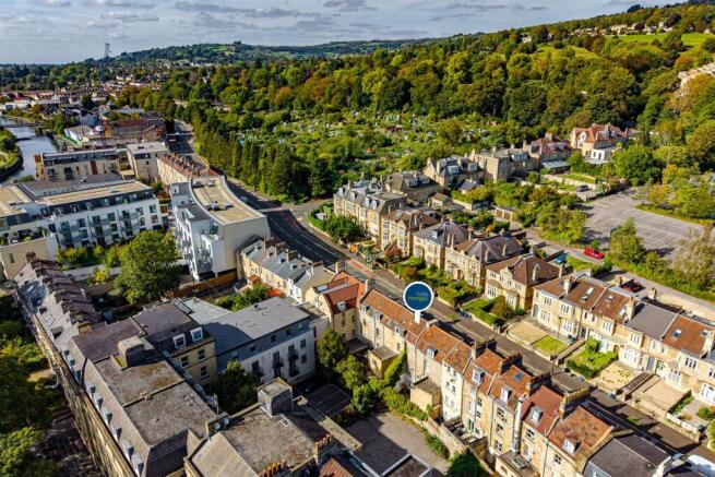 Flat 3, 13 St George's Place, City Centre, Bath BA