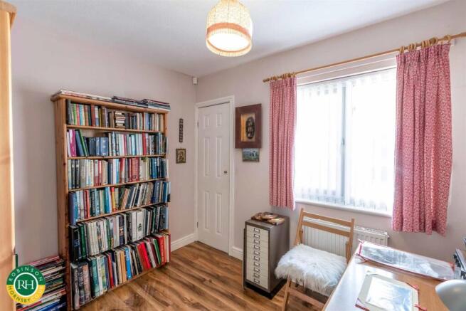 3 bed Detached Bungalow for sale Image 10